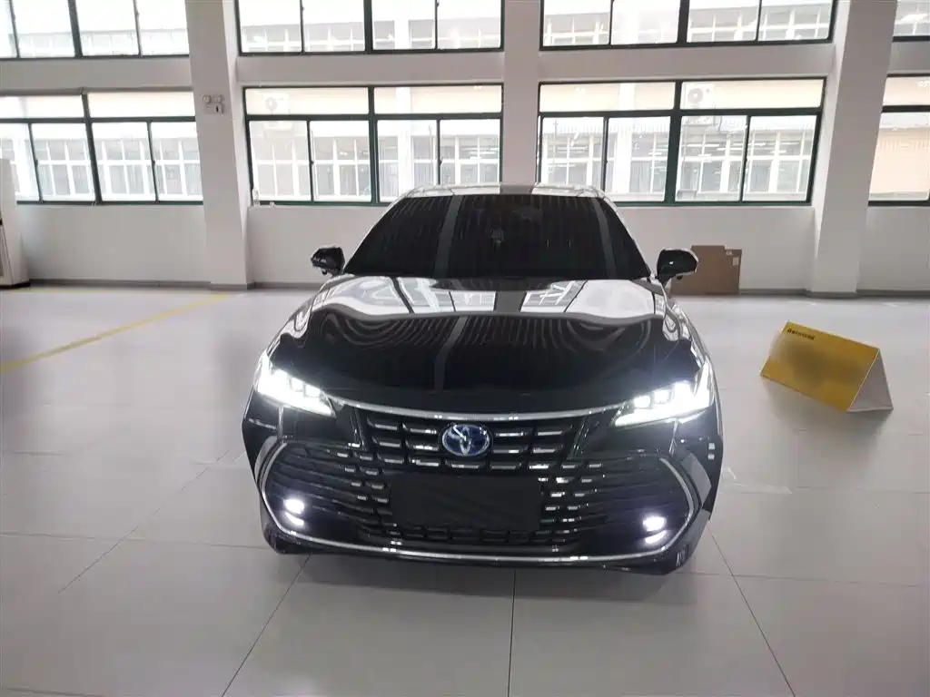 Toyota Avalon 2023 Dual Hybrid 2.5L Aspiration Edition фото 3