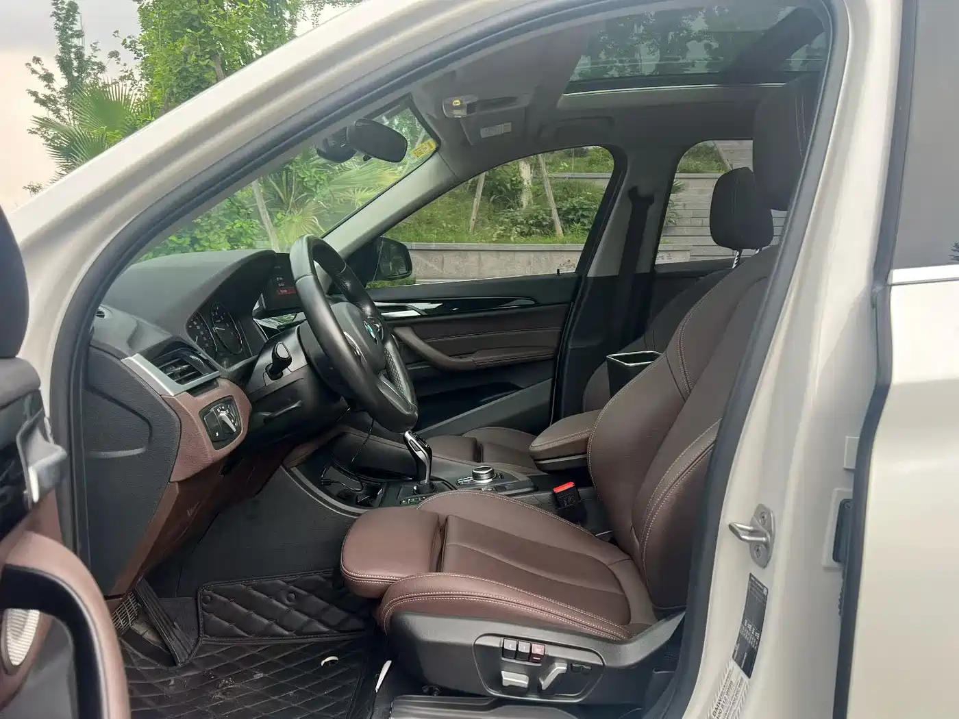 BMW X1 2021 sDrive25Li Leading фото 9