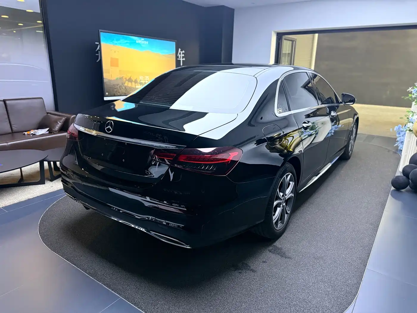 Mercedes-Benz E-Class 2022 E 300 L Sport Luxury фото 7