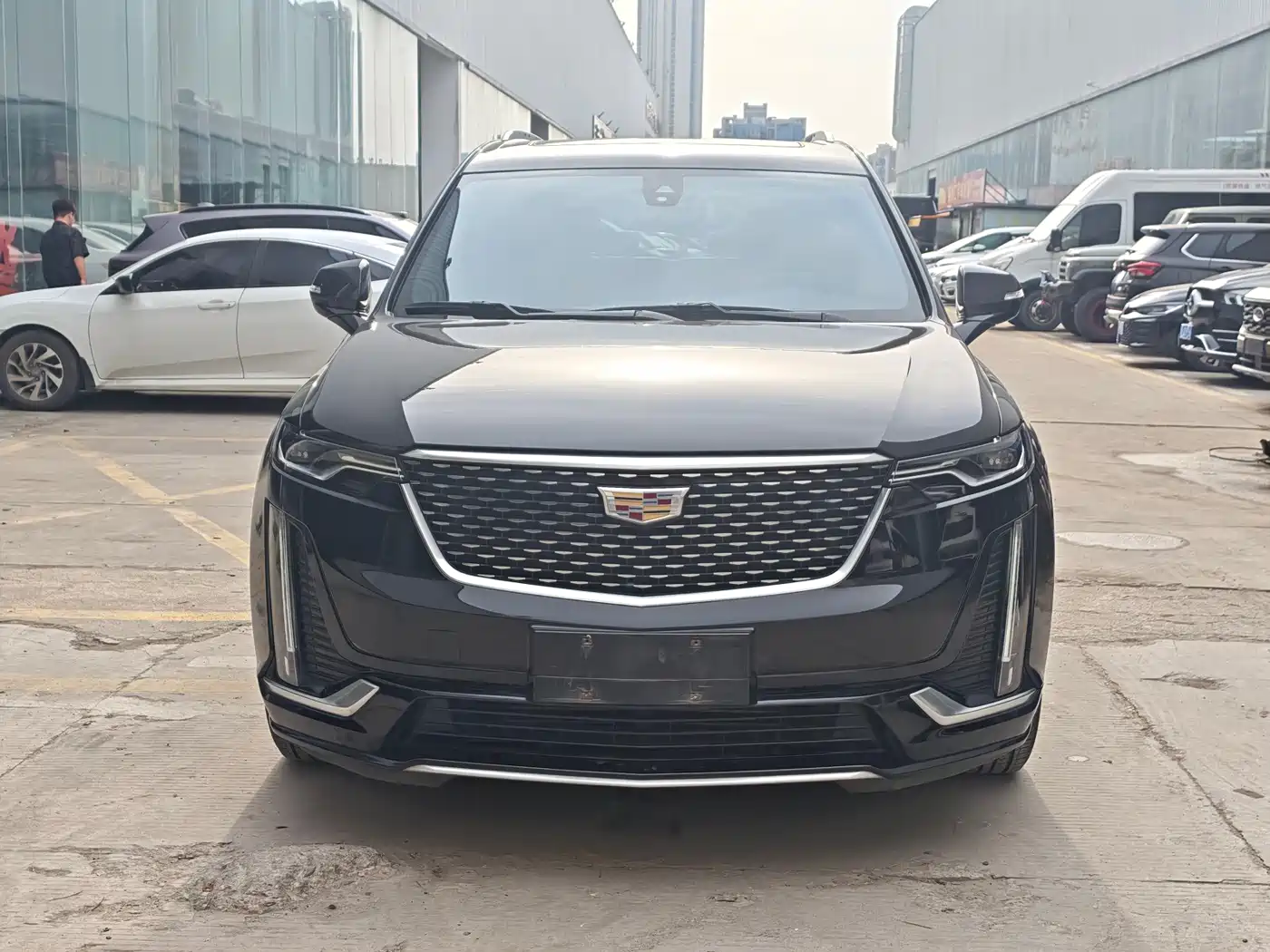 Cadillac XT6 2020 28T 7-Seater AWD Trend Edition фото 2