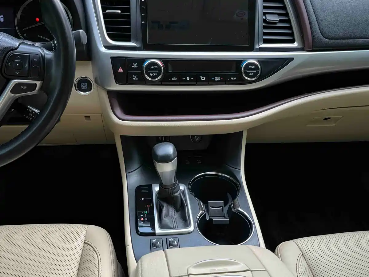 Toyota Highlander 2017 2.0T 4WD Premium 7-Seater фото 20