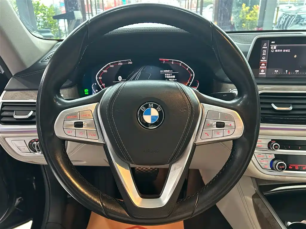 BMW 7 Series 2021 Model 740Li Leading Luxury Package фото 9