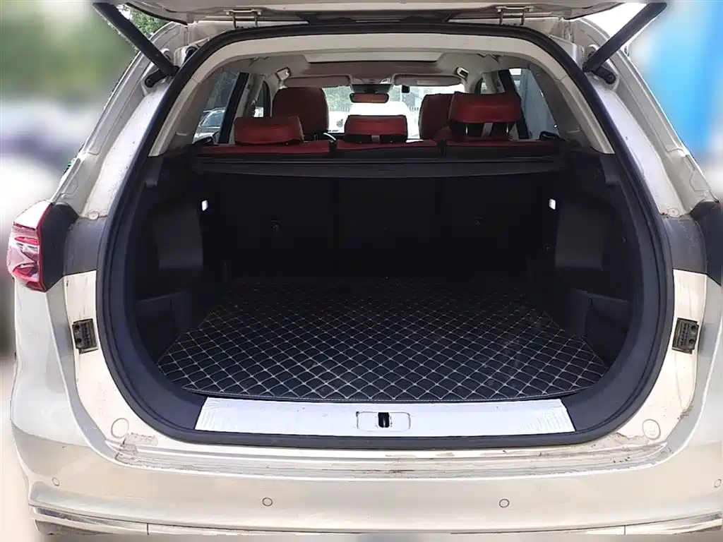 Hongqi HS5 2022 2.0T Smart Connect Premium Edition фото 16