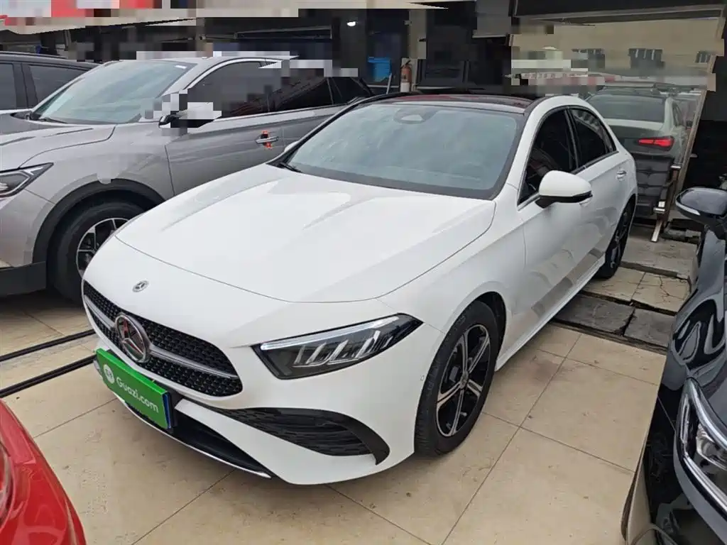 Mercedes-Benz A-Class 2024 A 200 L Fashion Edition