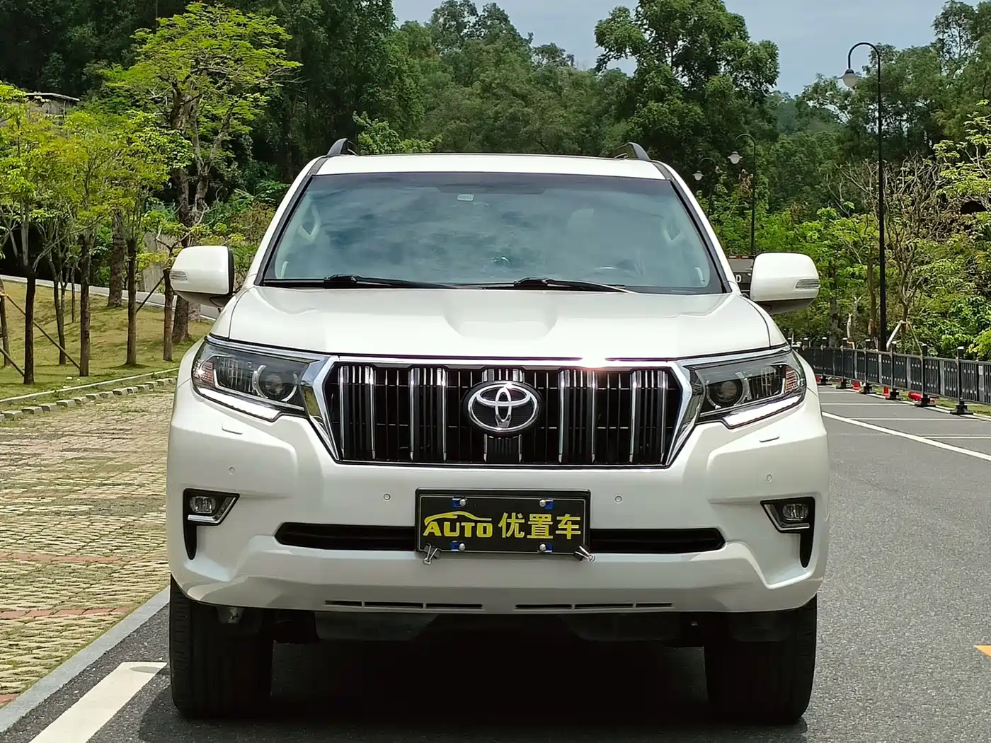 Toyota Prado 2018 3.5L Auto TX-L NAVI фото 2