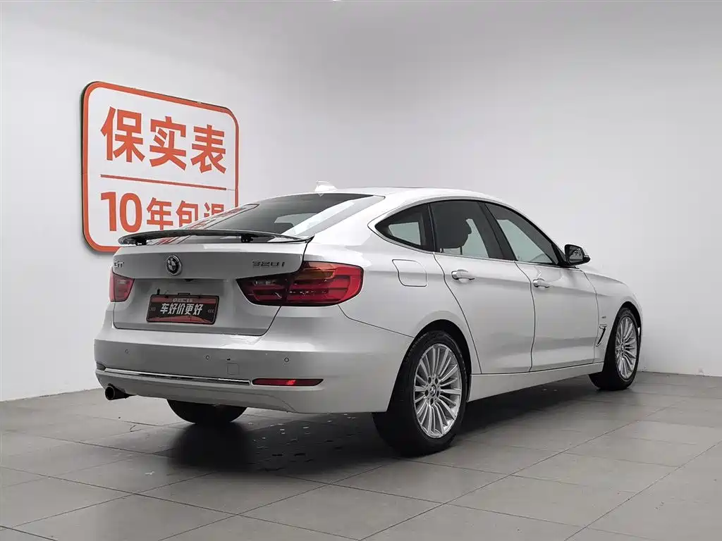 BMW 3 Series GT 2016 320i Design Package фото 2