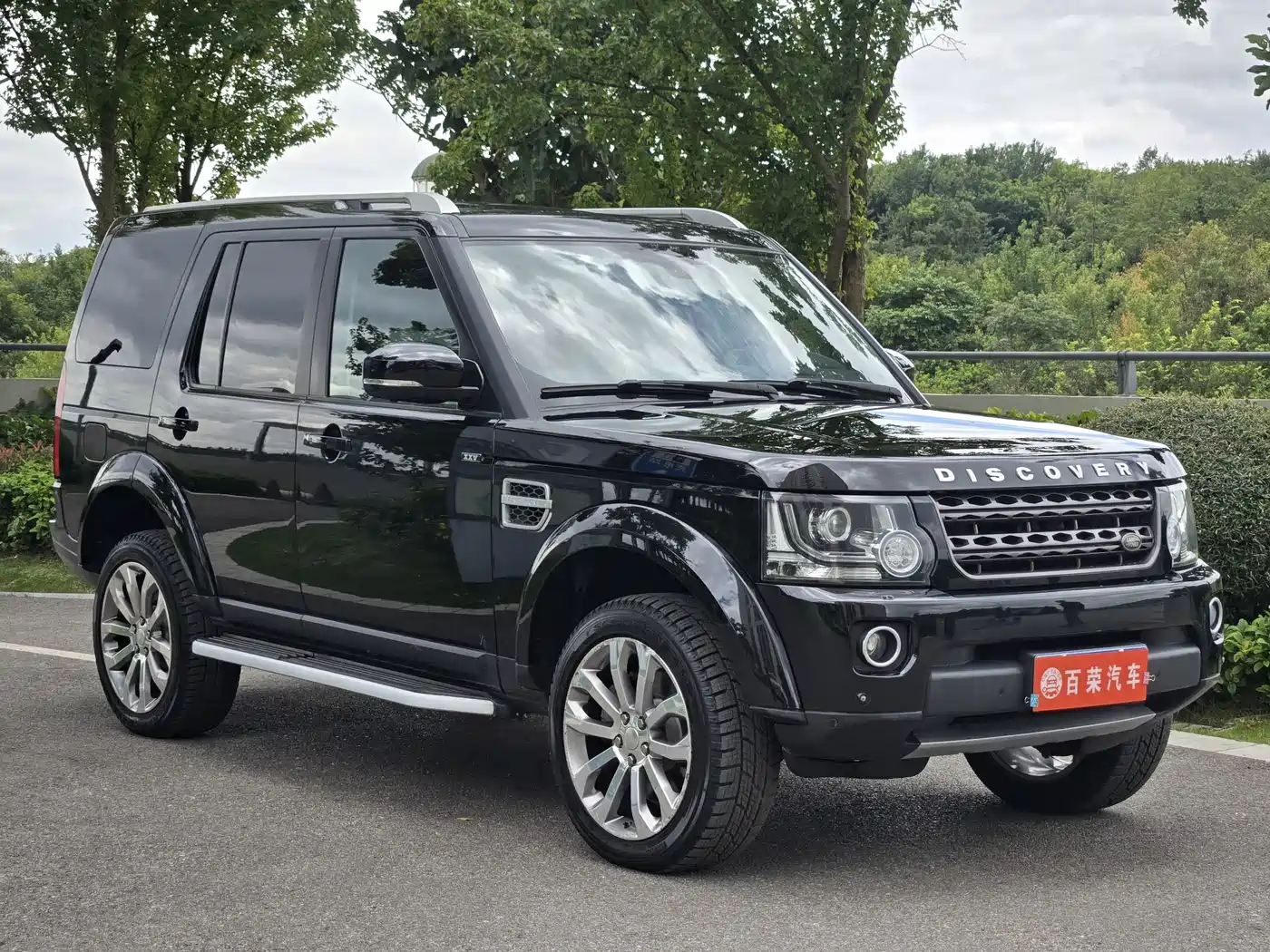 Land Rover Discovery 2014 3.0 SC V6 XXV Edition фото 3