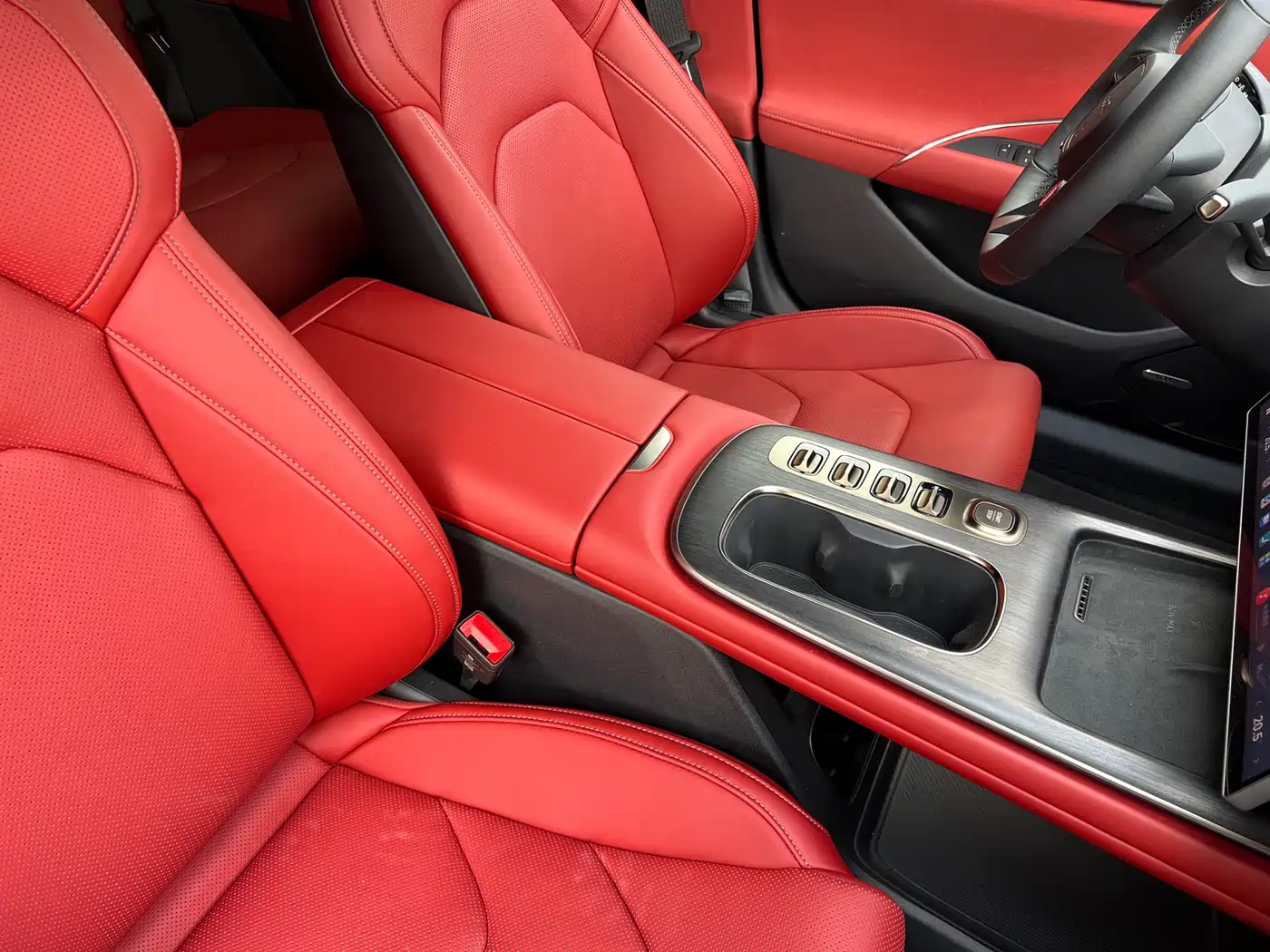 Xiaomi Auto Xiaomi SU7 2024 RWD Ultra Long Range Advanced Smart Driving Pro Edition фото 23