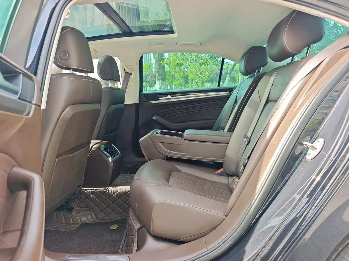 Volkswagen Phideon 2019 380TSI 2WD Business Edition China V фото 9