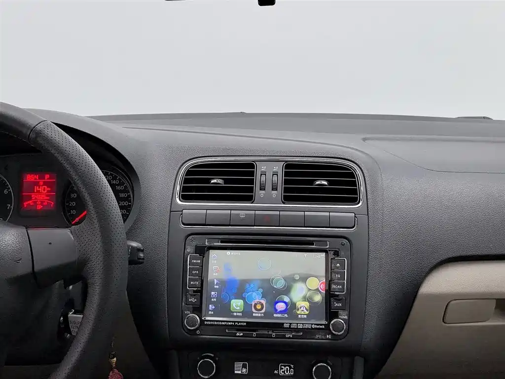 Volkswagen Polo 2013 1.6L Automatic Comfort Edition фото 12