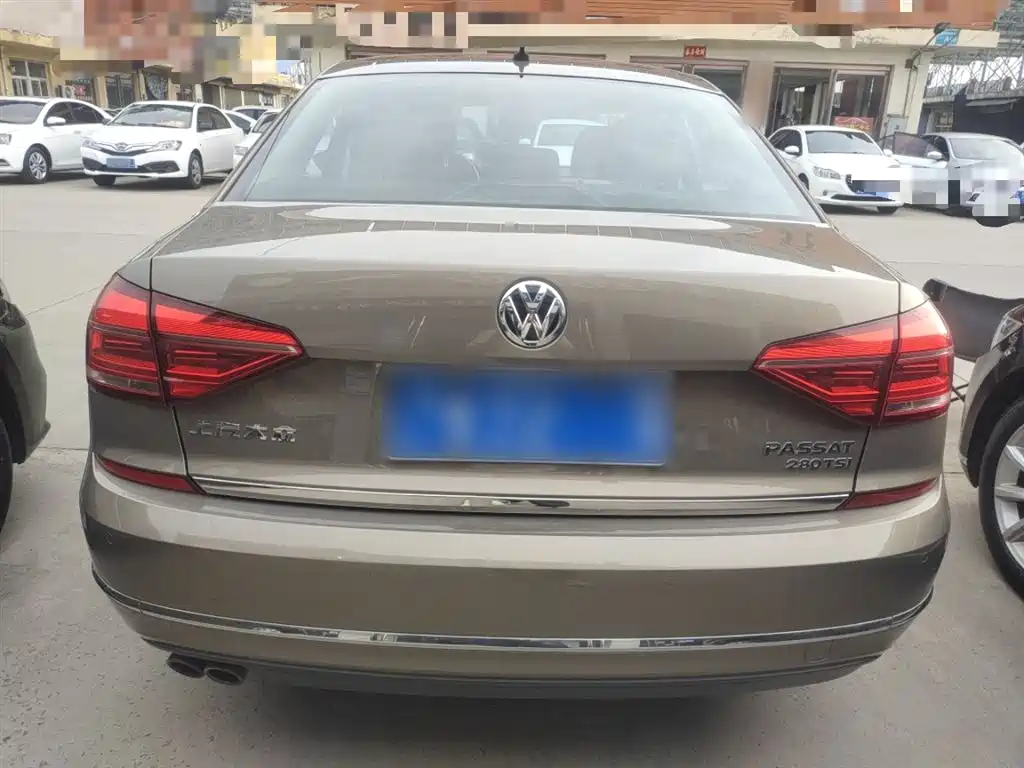 Volkswagen Passat 2017 280TSI DSG Prestige фото 6