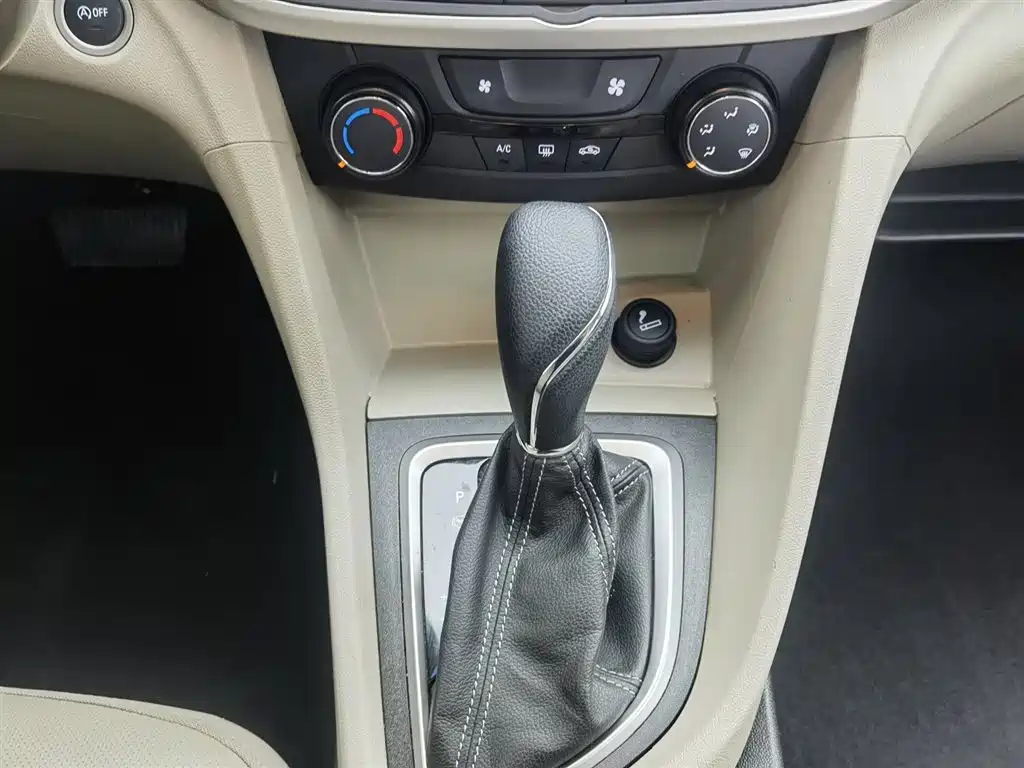 Buick Excelle 2021 Exemplar 1.5L Auto Elite фото 13