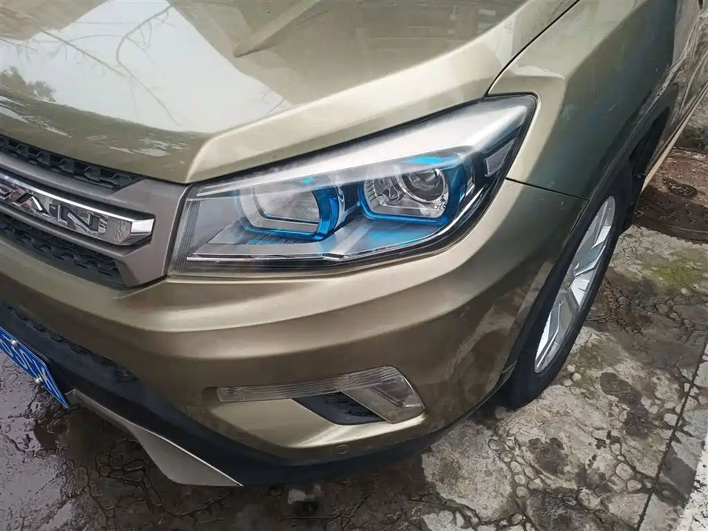 Фото 24 - Changan CS75