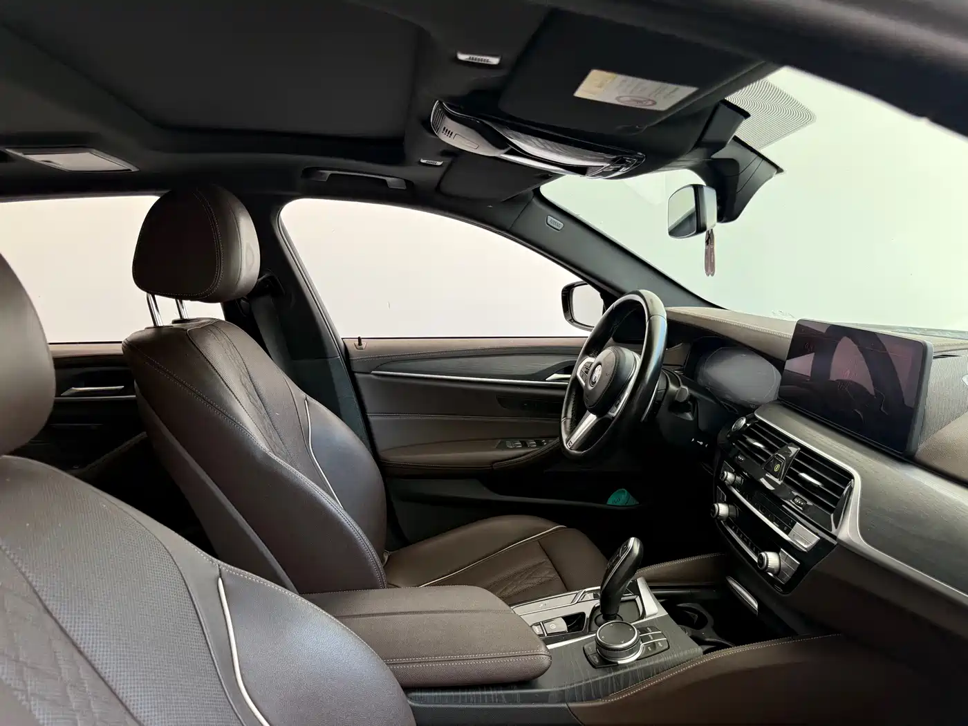 BMW 5 Series 2022 530Li Leading M Sport Package фото 6