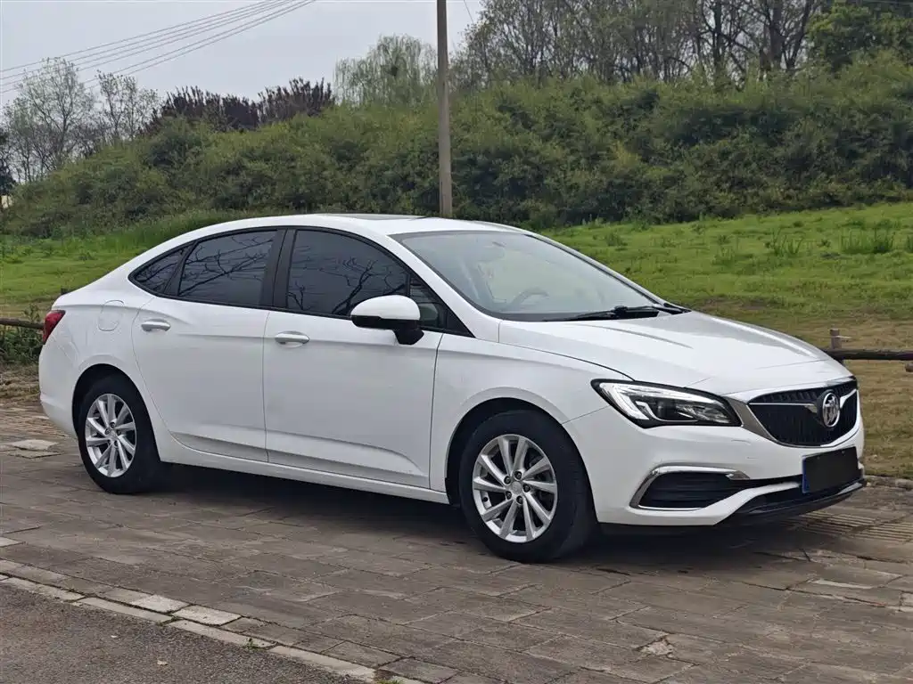 Buick Verano 2019 Sedan 15S Auto Leading фото 23