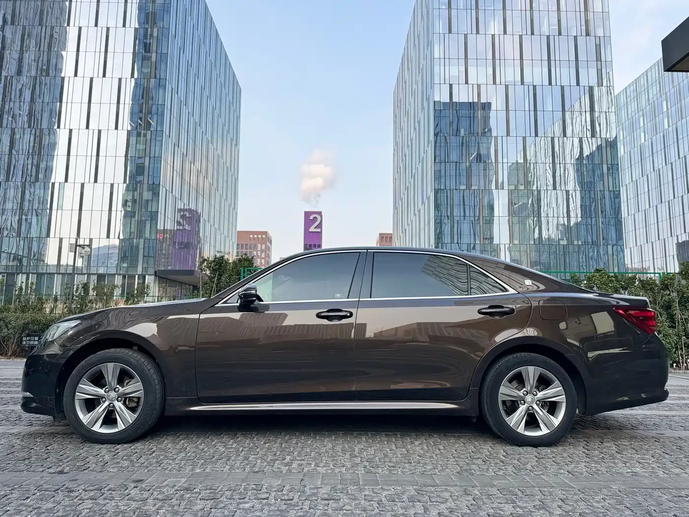 Toyota Crown 2015 2.5L Smart Edition фото 2