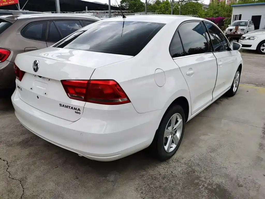 Volkswagen Santana 2015 1.6L Manual Comfort Edition фото 7