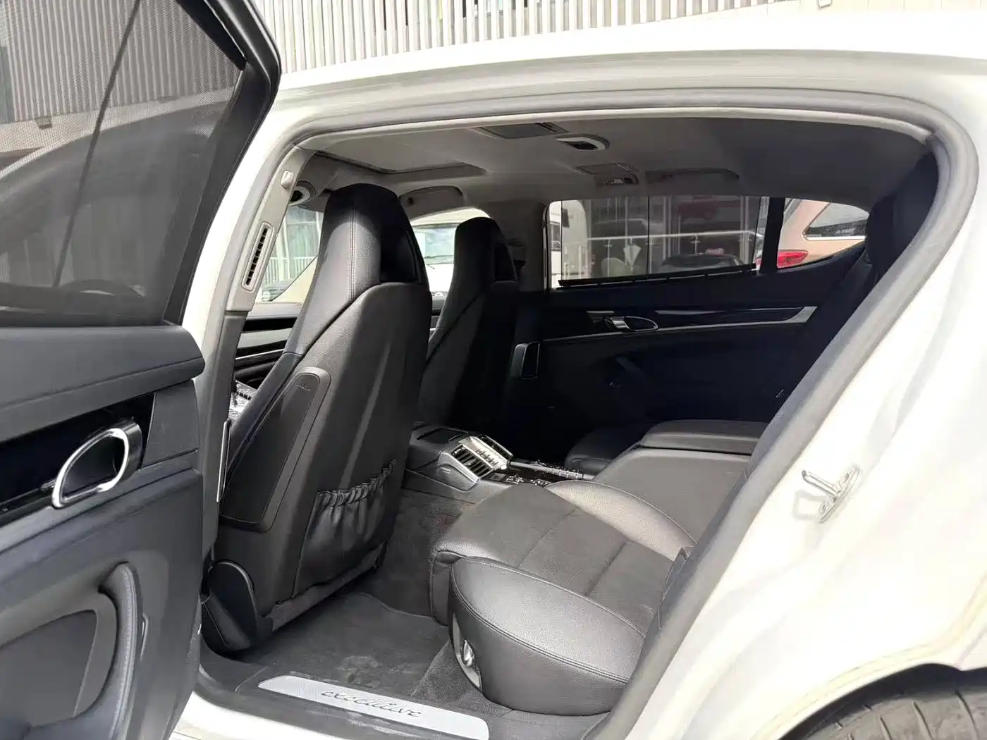 Porsche Panamera 2014 Panamera Executive 3.0T фото 4