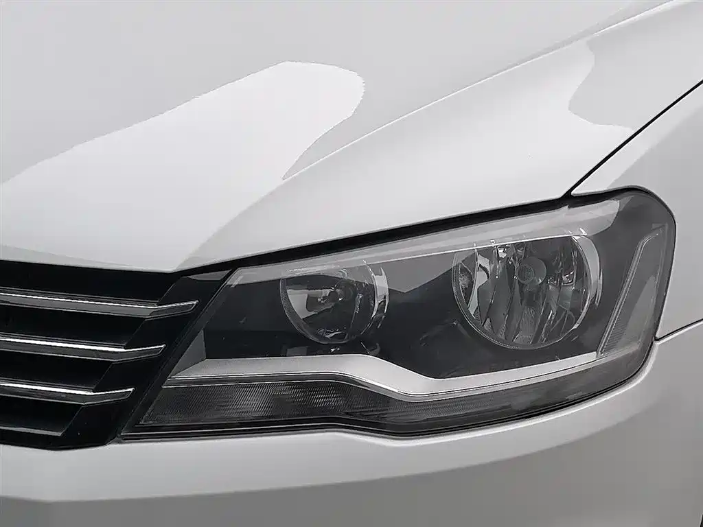 Volkswagen Bora 2014 1.6L Automatic Fashion Edition фото 7