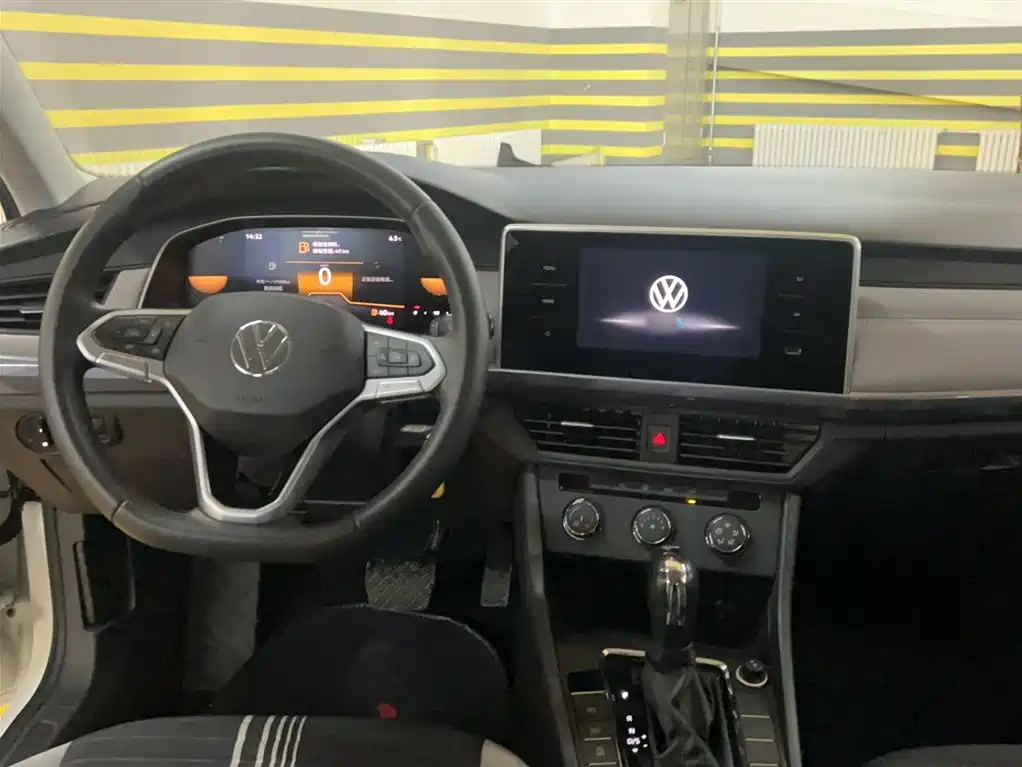 Volkswagen Bora 2024 200TSI DSG Smooth Ride Edition фото 15