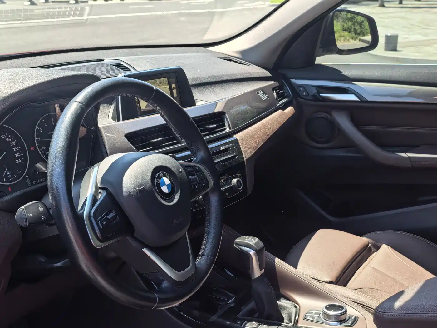 BMW X1 2016 sDrive20Li Luxury Model фото 7