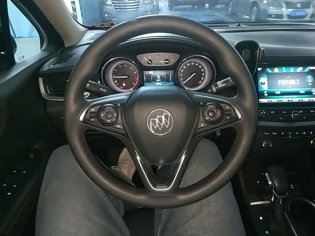 Buick Verano 2019 Sedan 20T Dual Clutch Leading фото 11