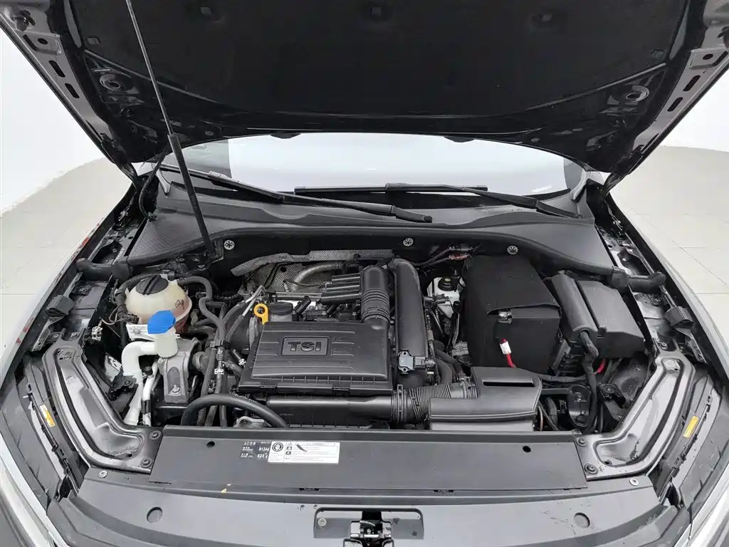 Volkswagen Passat 2017 280TSI DSG Elegance фото 6