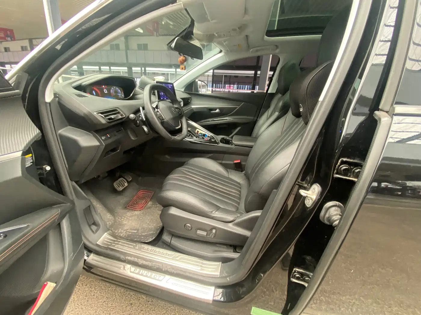 Peugeot 5008 2017 350THP 7-seat Elite Edition фото 15