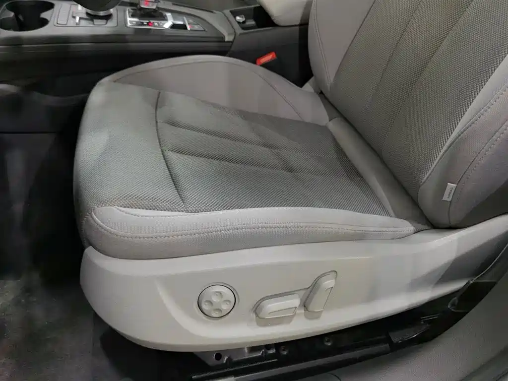 Audi A4L 2018 30th Anniversary 40 TFSI Progressive фото 20