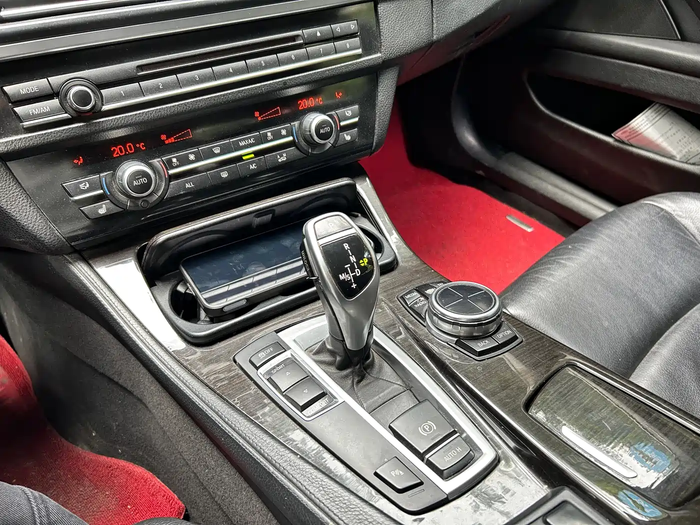 BMW 5 Series 2013 535Li Leadership фото 12