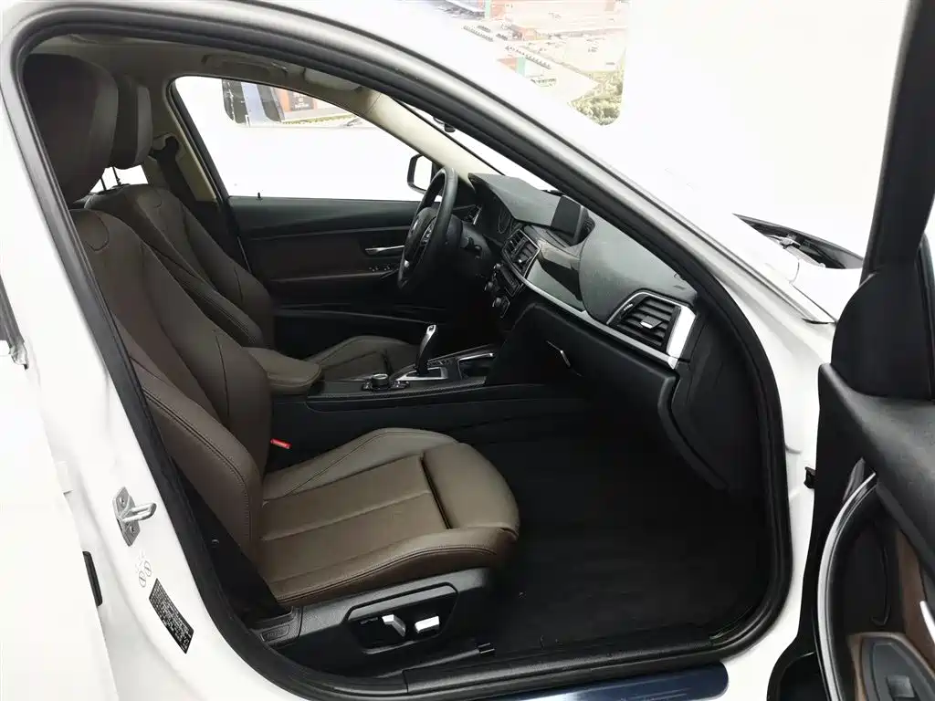 BMW 3 Series 2018 320Li xDrive Fashion Style фото 23