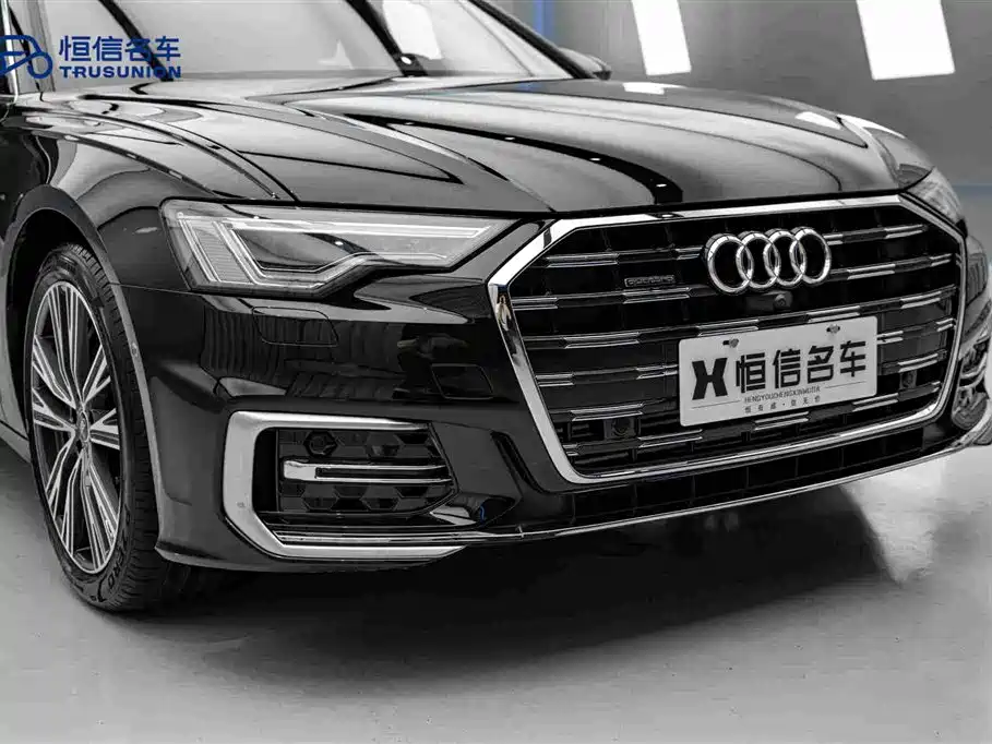 Фото 9 - Audi A6L