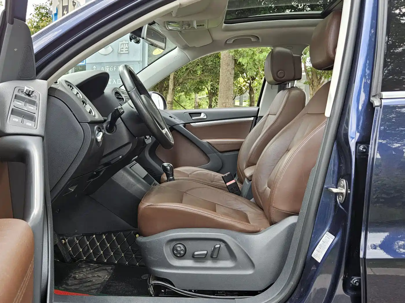 Volkswagen Tiguan 2012 2012 2.0TSI Luxury Edition