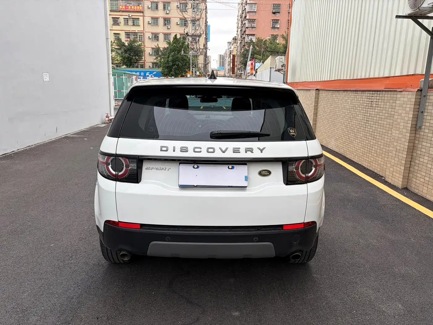 Land Rover Discovery Sport 2018 240PS SE Edition фото 9