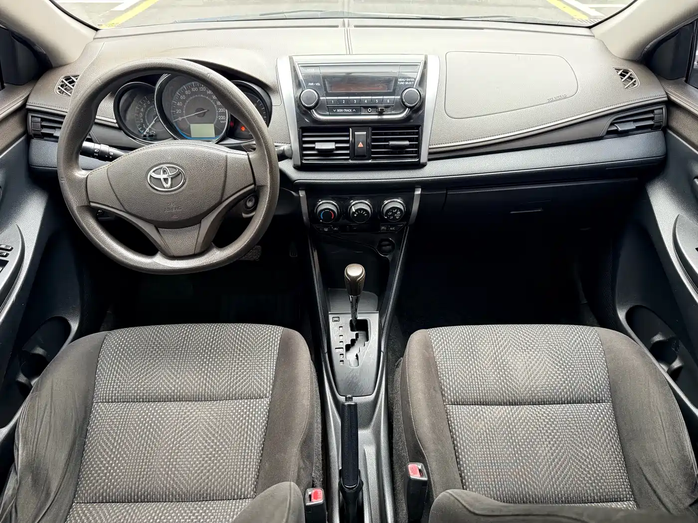 Toyota Vios 2016 1.5L Automatic Zhi Zhen Xing Yao Edition фото 5