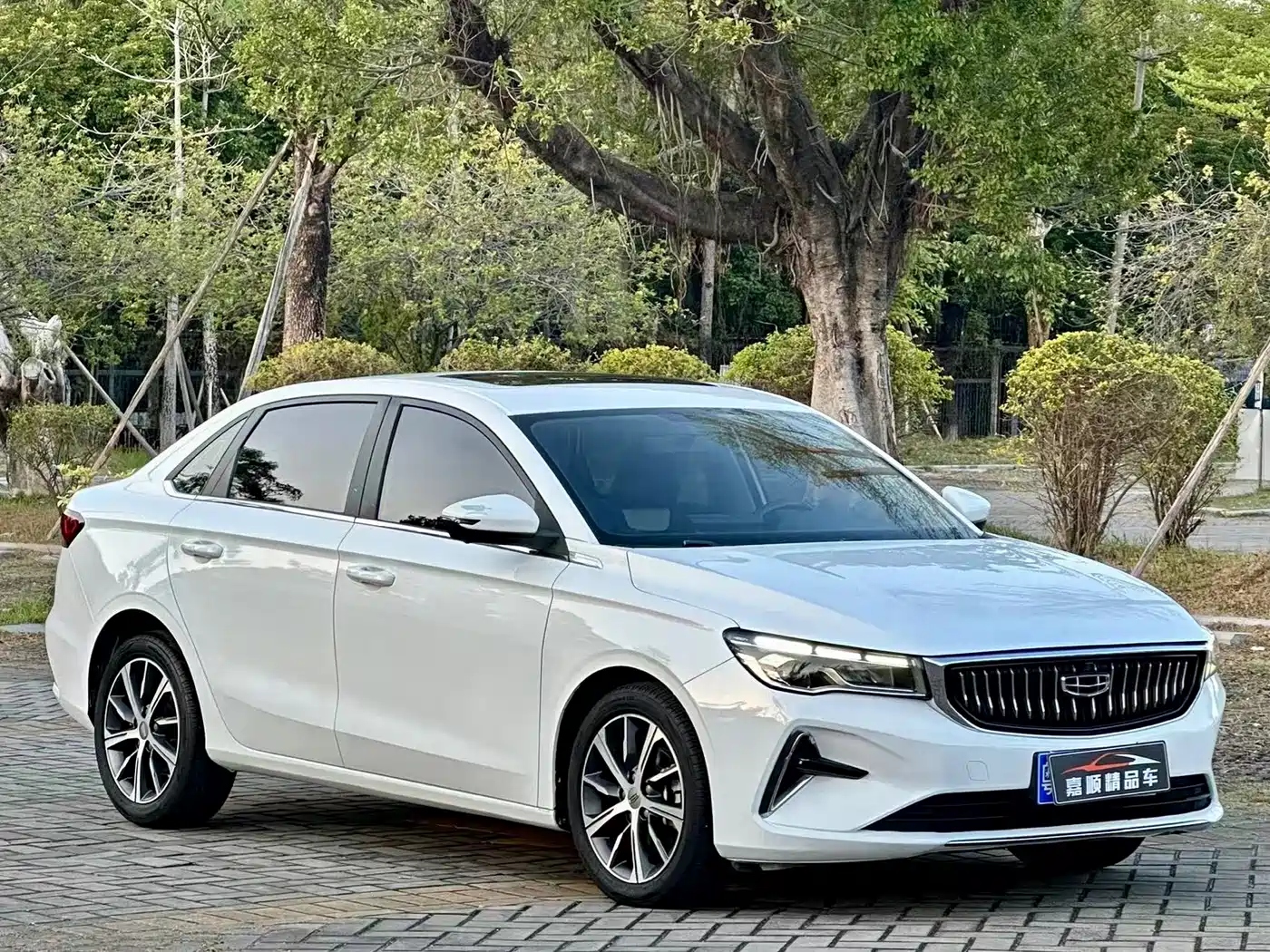 GEELY AUTOMOBILE EMGRAND