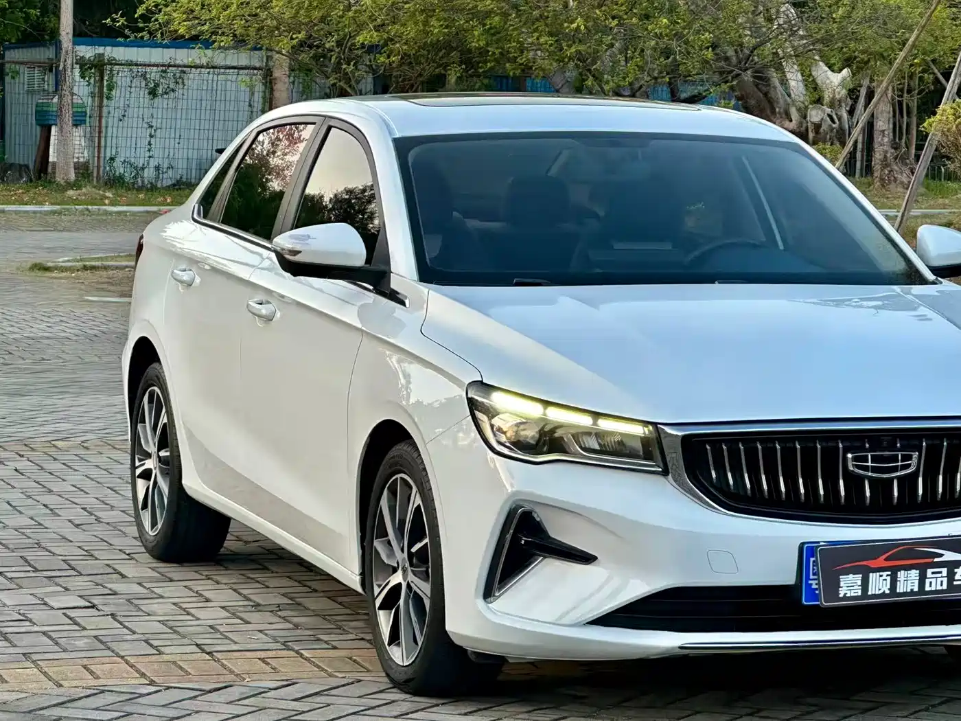 GEELY AUTOMOBILE EMGRAND