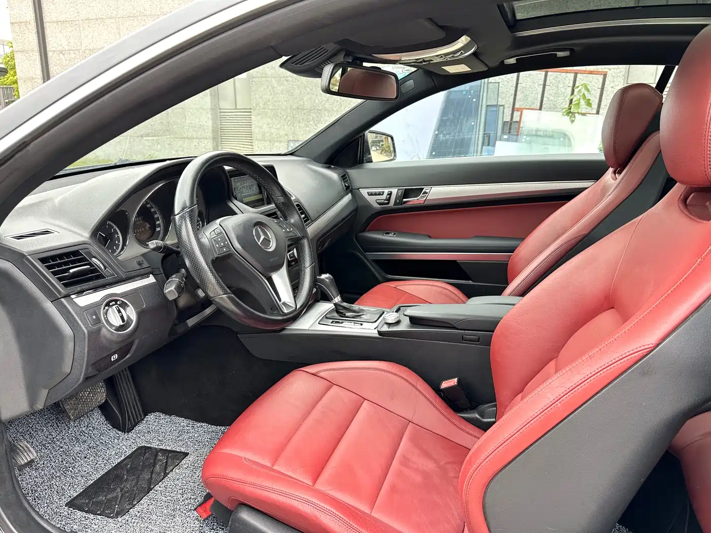 Mercedes-Benz E-Class (Import) 2011 E 260 CGI Coupe фото 4
