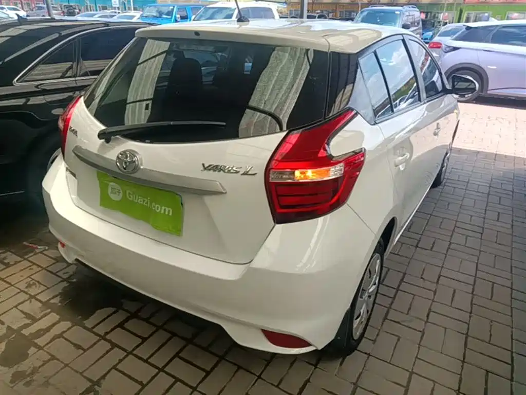 Toyota YARiS L Zhi Xuan 2016 Facelift 1.5E CVT Charming Edition фото 7