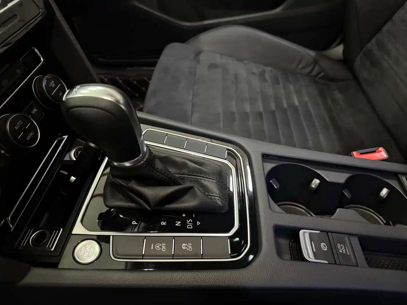 Volkswagen Magotan 2018 330TSI DSG Luxury фото 13