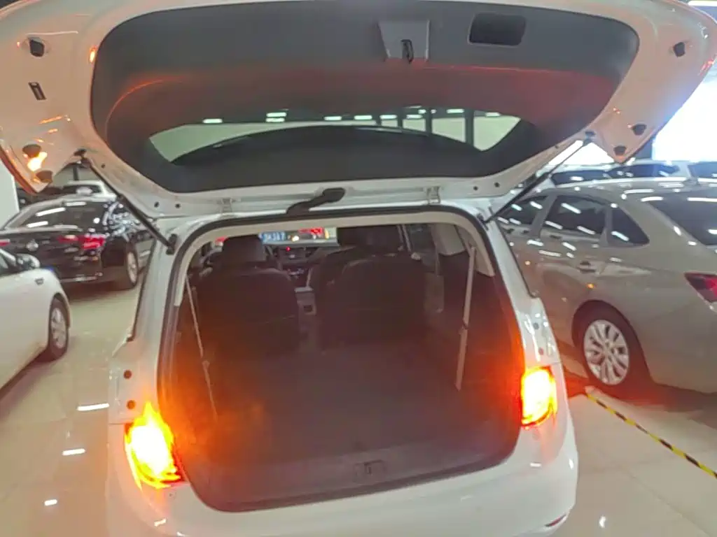 Buick GL6 2018 2018 18T 6-Seater Elite