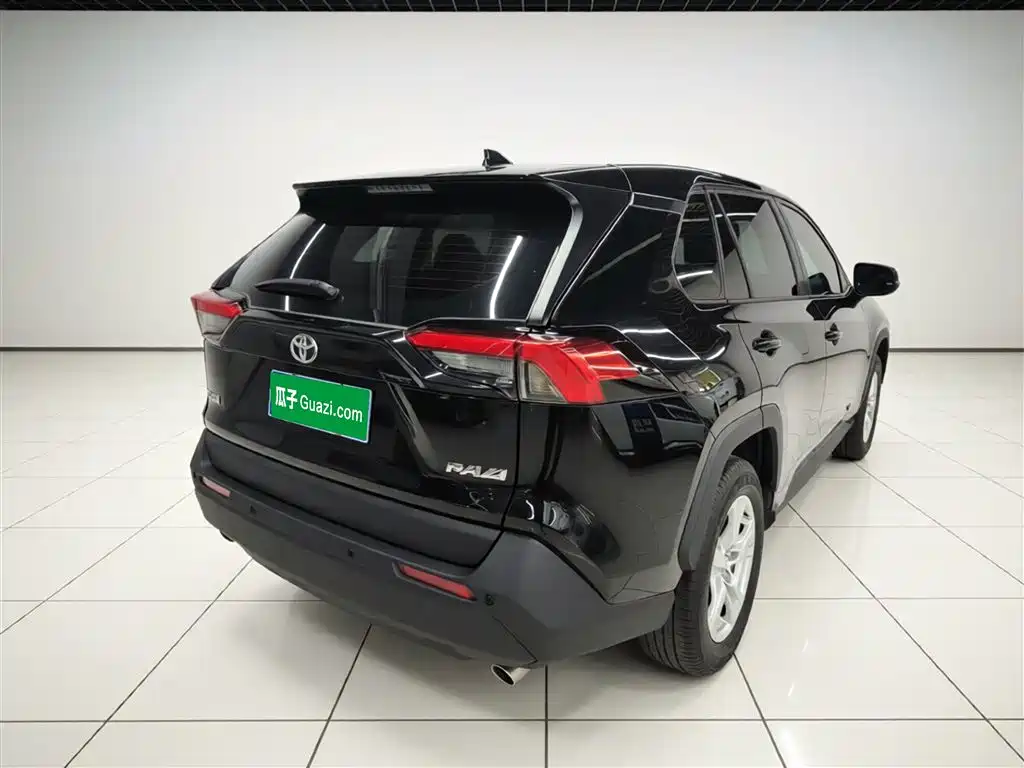Toyota RAV4 Rongfang 2024 2.0L CVT FWD Urban Edition фото 5