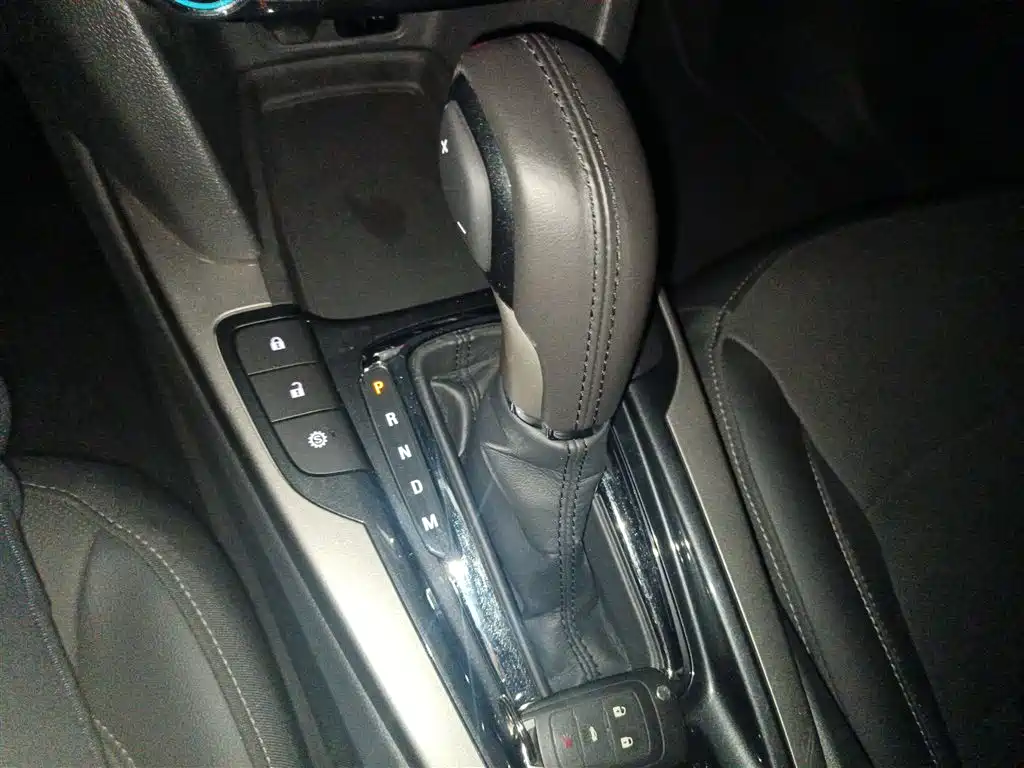 Chevrolet Malibu 2017 1.5T Automatic Luxury Edition фото 9