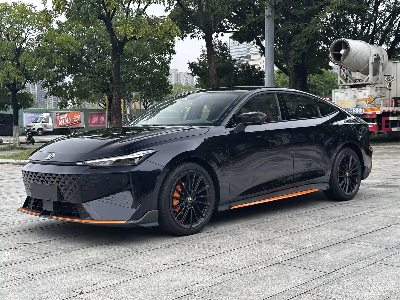 CHANGAN UNI-V