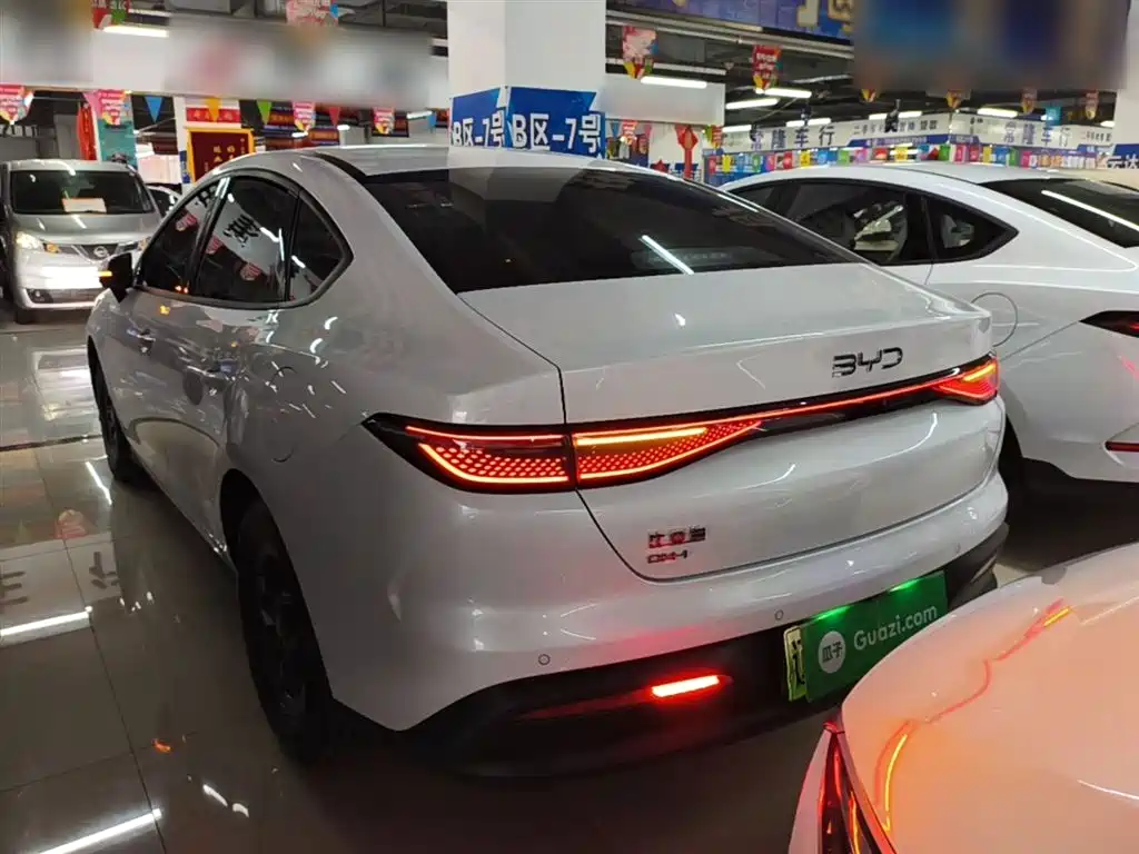 BYD Hai Bao 05 DM-i 2025 DM-i Smart Drive Edition 55KM Luxury фото 5