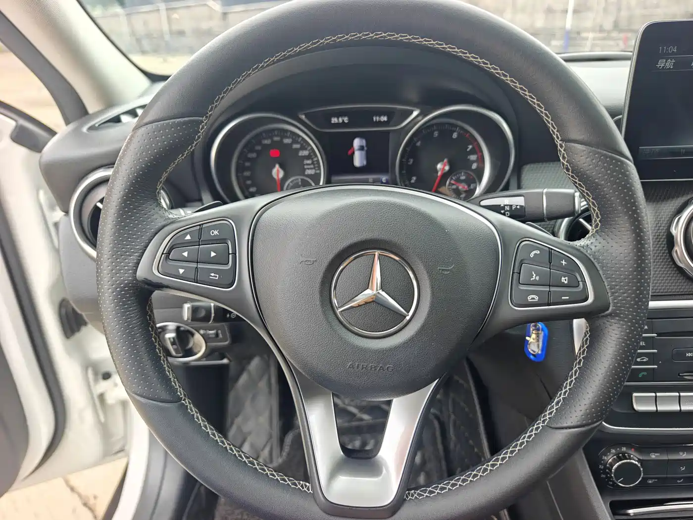 Mercedes-Benz GLA 2017 GLA 200 Dynamic фото 7