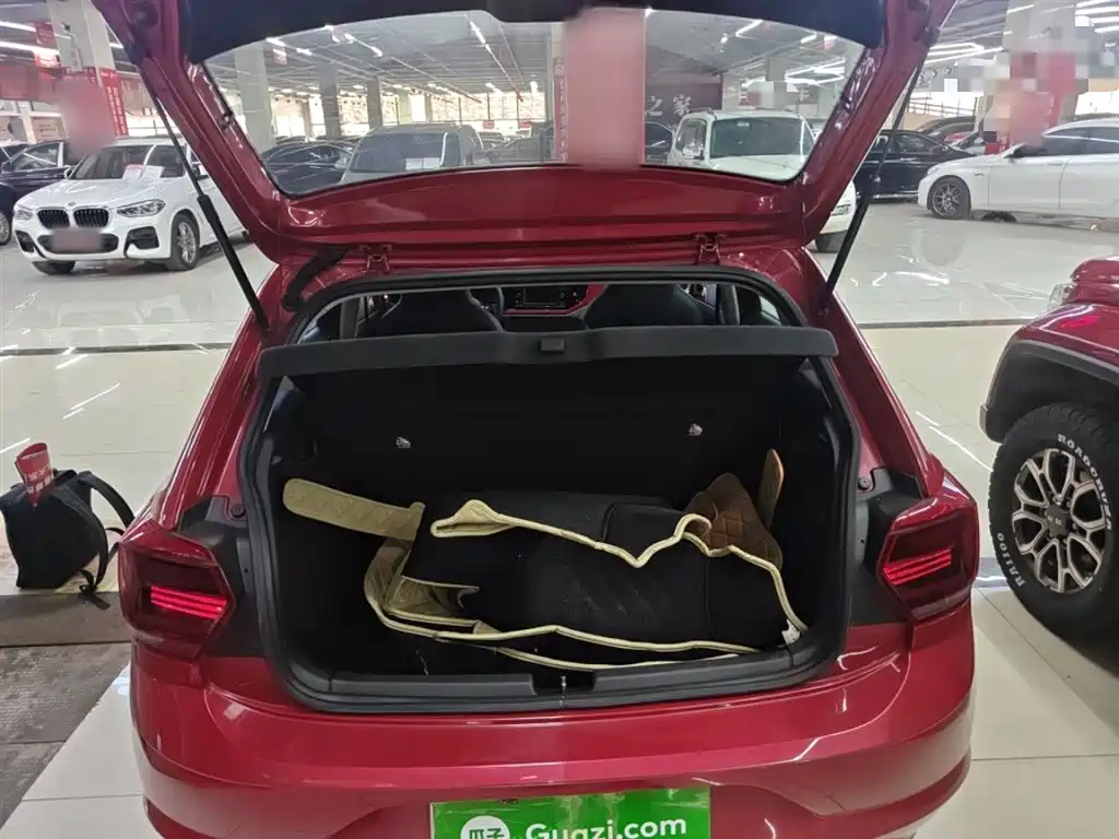 Volkswagen Polo 2019 Plus 1.5L Automatic Colorful Tech Edition фото 19