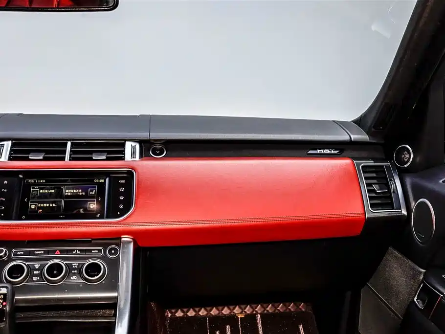 Land Rover Range Rover Sport 2016 3.0 SC V6 HST фото 24
