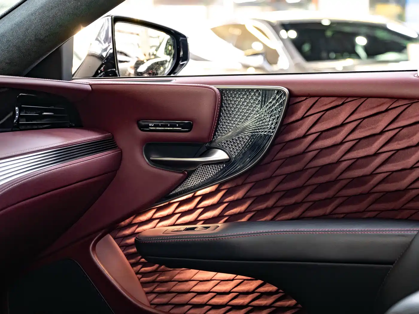 Lexus LS 2021 500h Executive Edition фото 20