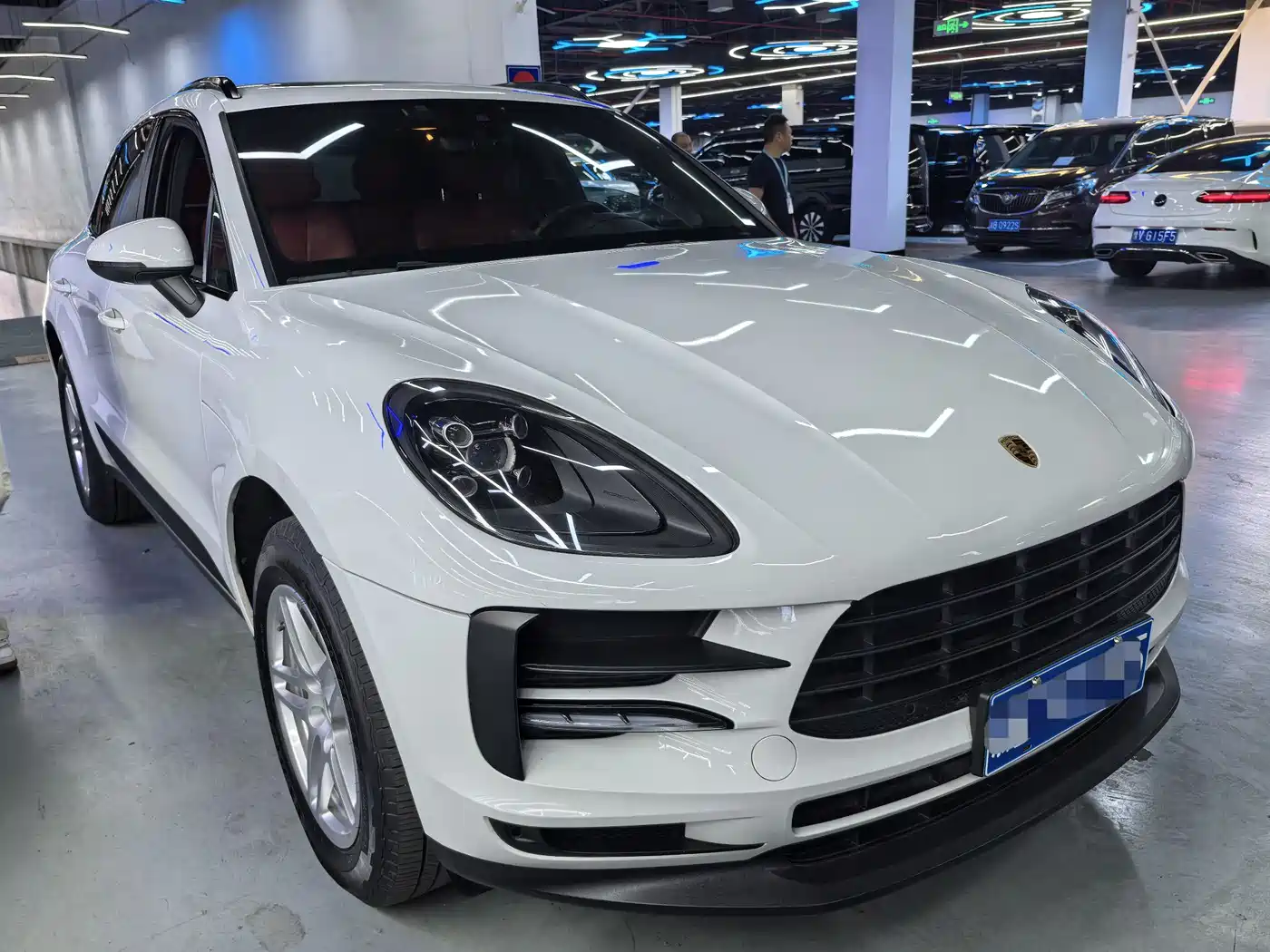 Porsche Macan 2018 Macan 2.0T фото 3